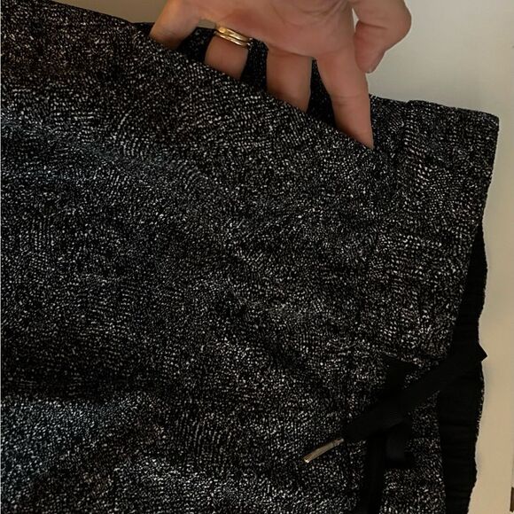 Lululemon Black White Print On The Fly Pant Drawstring Waist Jacquard Size 4 - Picture 11 of 15